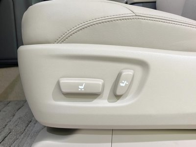 2023 Toyota LAND CRUISER PRADO — миниатюра 47
