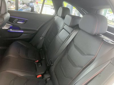 2023 Mercedes-BENZ C-CLASS AMG thumbnail 13