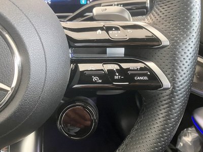 2023 Mercedes-BENZ C-CLASS AMG thumbnail 28
