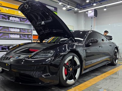 2026 Porsche TAYCAN — миниатюра 14
