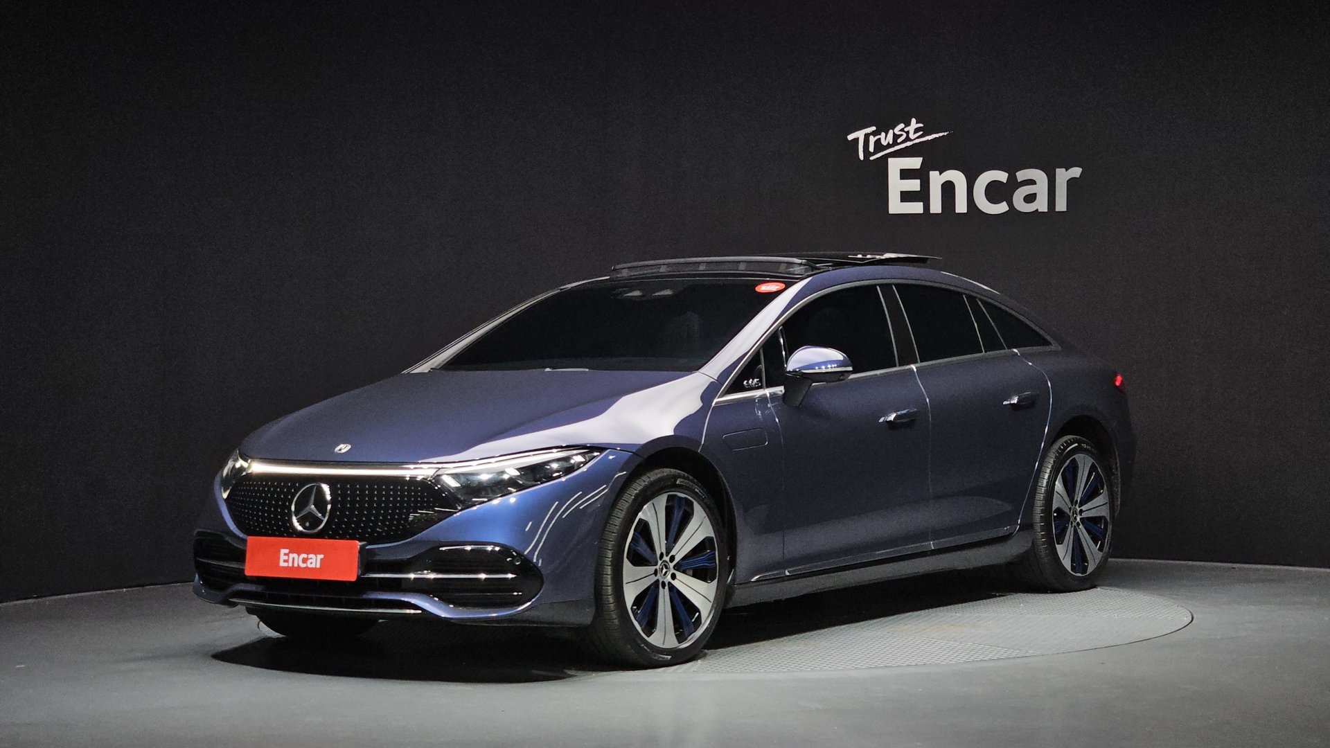 MERCEDES-BENZ EQS - View 1