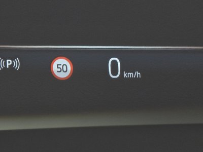 2025 BMW 5 SERIES — миниатюра 22