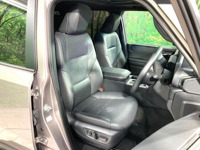 TOYOTA LAND CRUISER 250 - 7