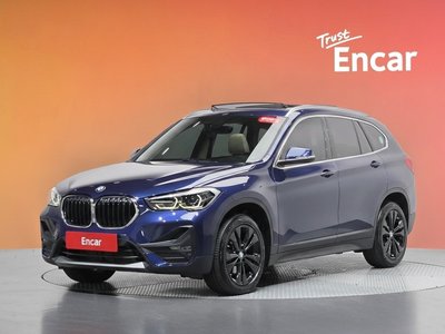2020 BMW X1 photo 1