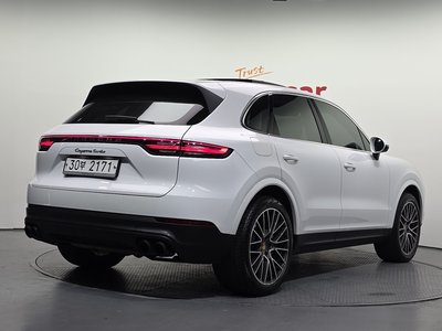 PORSCHE CAYENNE - 3