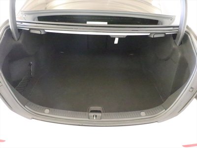 MERCEDES-BENZ E-CLASS - 10