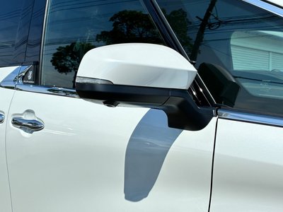 2026 Toyota ALPHARD — фото 4