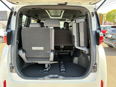 2026 Toyota ALPHARD 缩略图 16