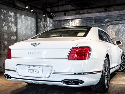 BENTLEY FLYING SPUR - 3