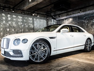 BENTLEY FLYING SPUR - 8