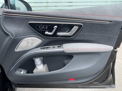 صورة مصغرة 33 لـ 2023 Mercedes-BENZ EQS