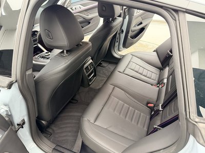 BMW I4 - 10