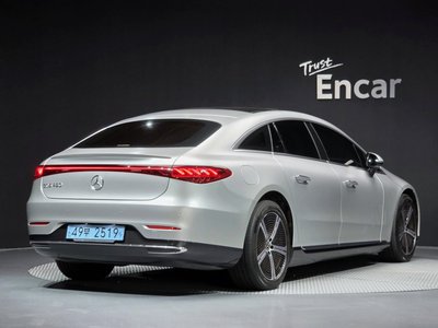 2022 Mercedes-BENZ EQS — фото 4