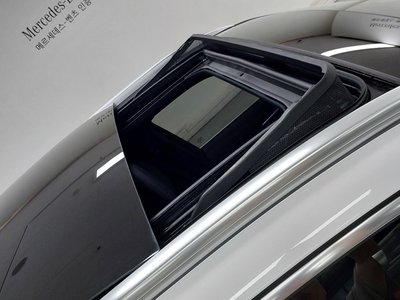2024 Mercedes-BENZ GLC — миниатюра 12