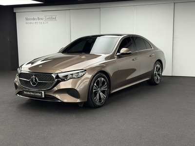 MERCEDES-BENZ E-CLASS - 1