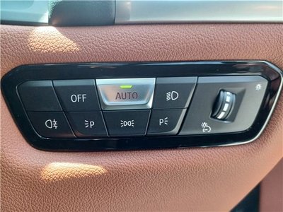 2022 BMW 8 SERIES — миниатюра 13