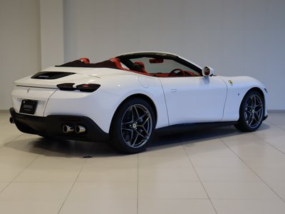 FERRARI ROMA SPIDER - 10