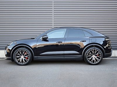 PORSCHE MACAN - 2