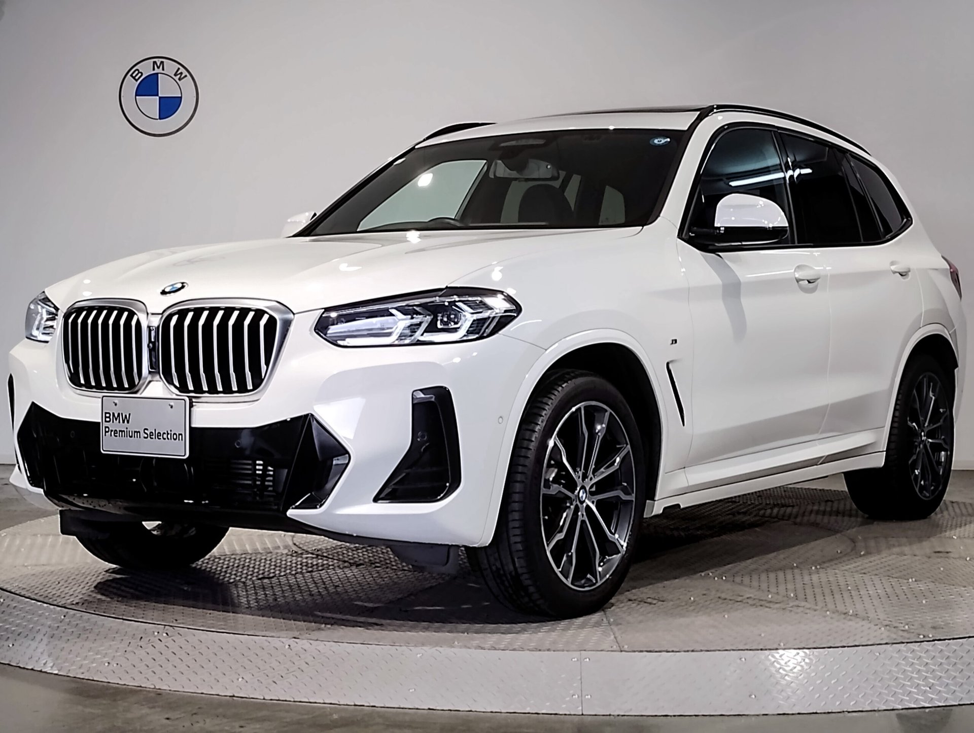 BMW X3 - View 1