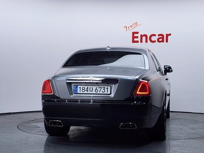 ROLLS-ROYCE GHOST - 4