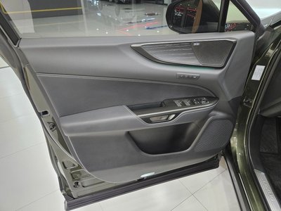 2025 Lexus NX — миниатюра 14