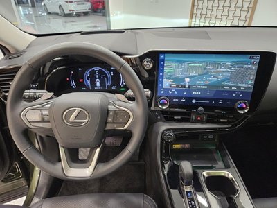 2025 Lexus NX 照片 8