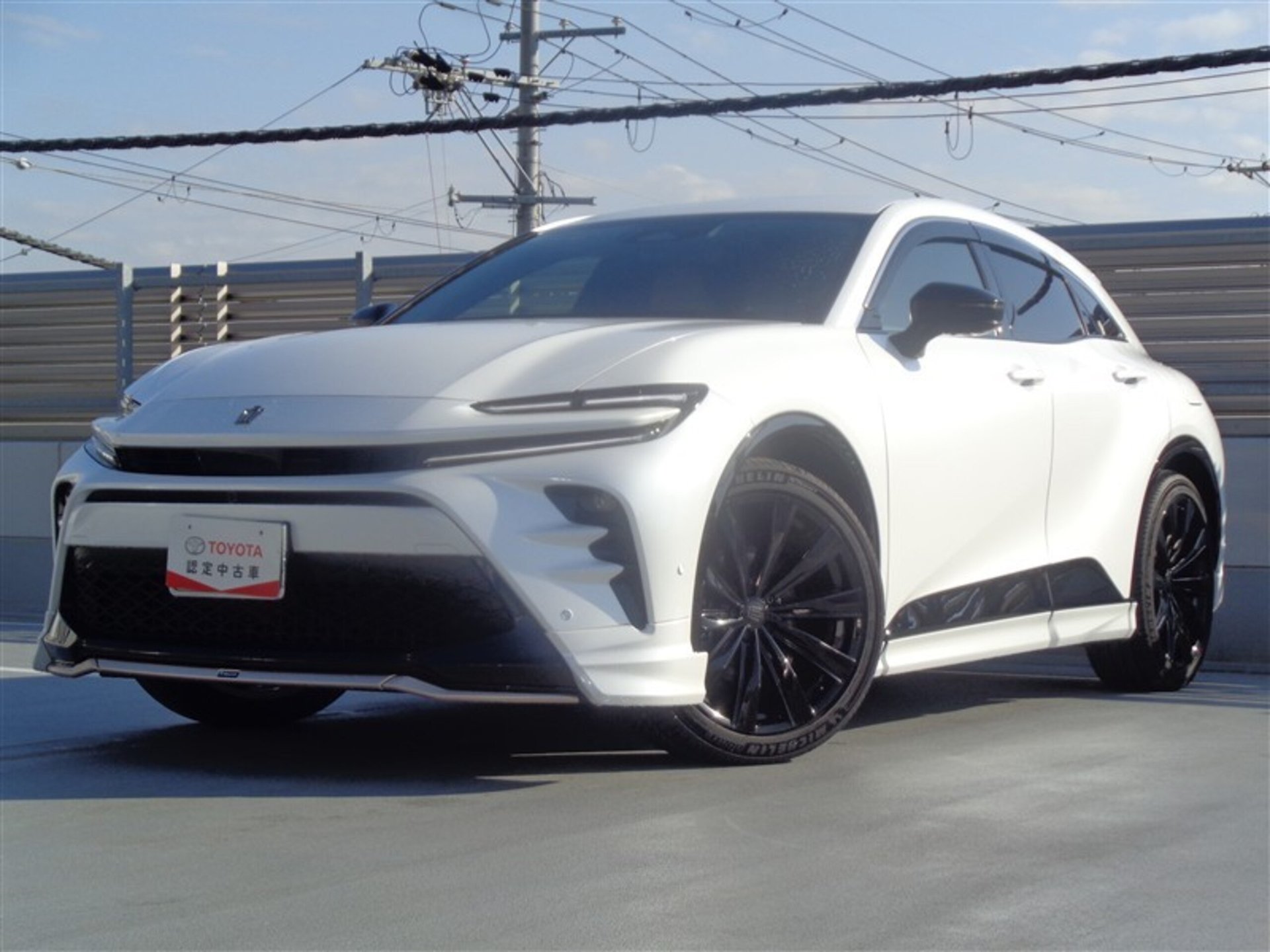 TOYOTA CROWN SPORT - View 1