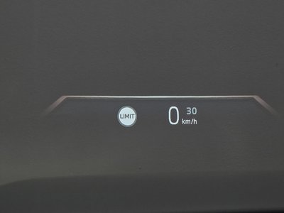 2025 BMW 5 SERIES — миниатюра 24