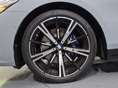 2025 BMW 5 SERIES 照片 6