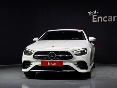 MERCEDES-BENZ E-CLASS - 2