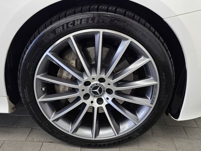 MERCEDES-BENZ E-CLASS - 8