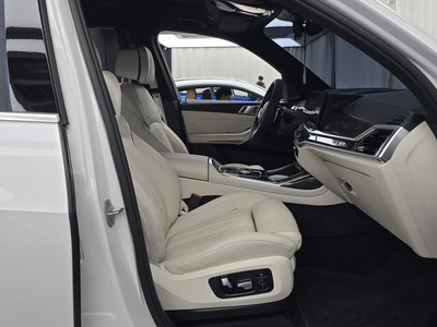 2025 BMW X7 缩略图 11