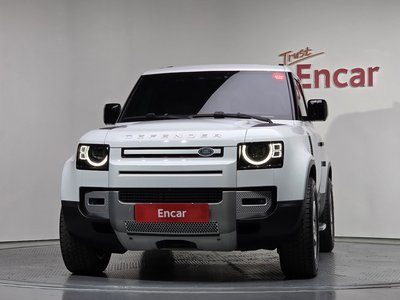 LAND ROVER DEFENDER - 2