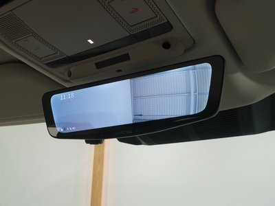 LAND ROVER DEFENDER - 5