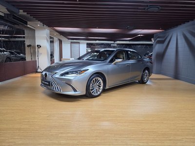 LEXUS ES - 1