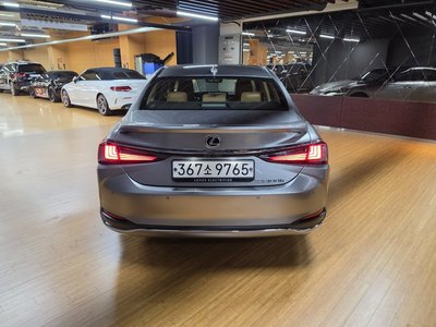 LEXUS ES - 3