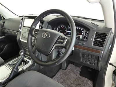 2020 Toyota LAND CRUISER 200 — фото 3