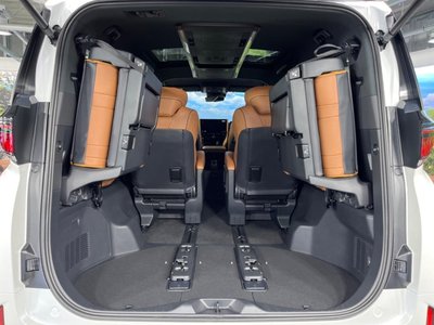 2026 Toyota VELLFIRE 缩略图 12