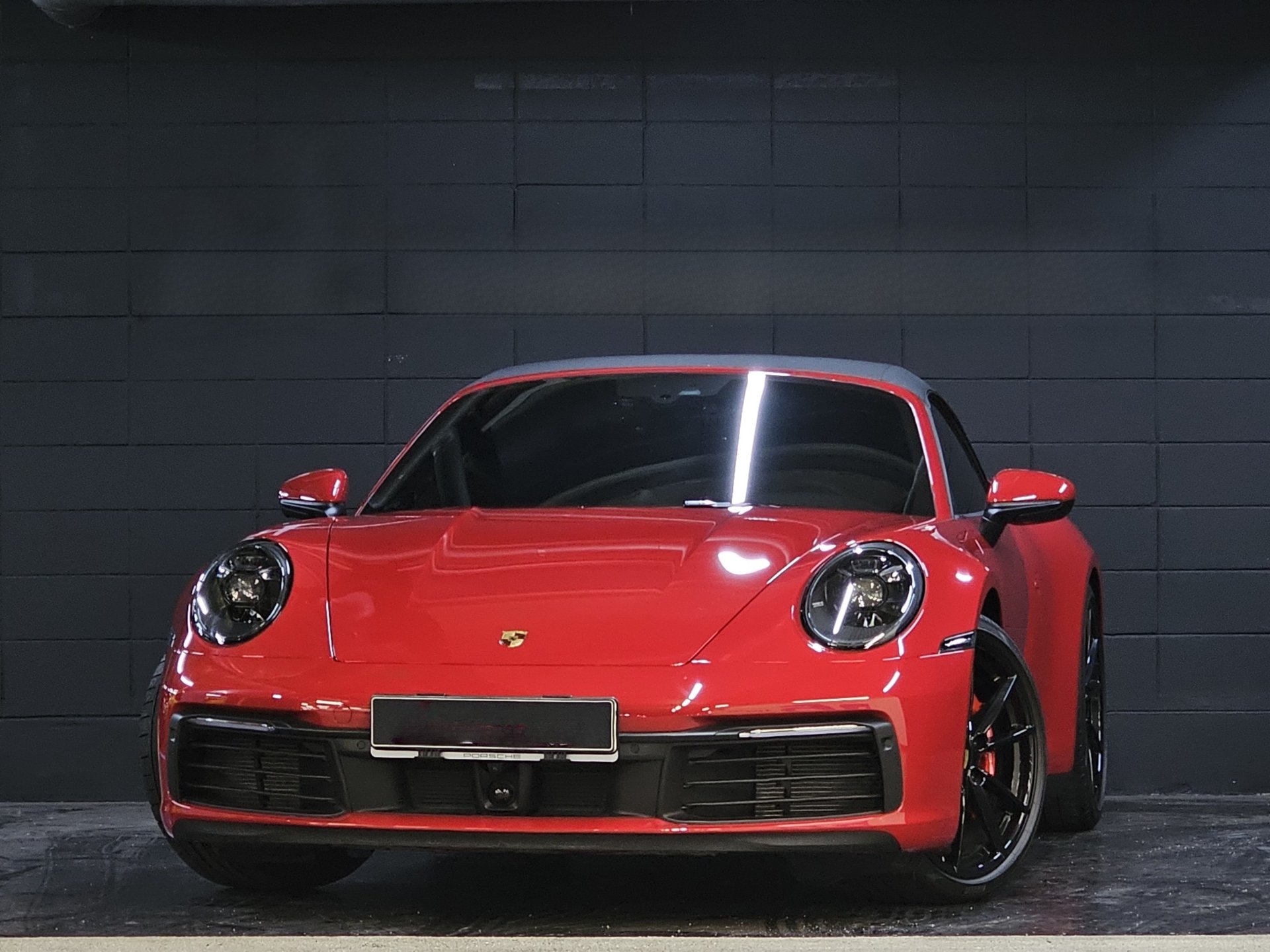 PORSCHE 911 - View 1