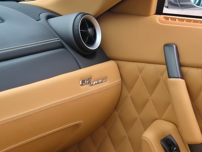2010 Ferrari 612 — миниатюра 16