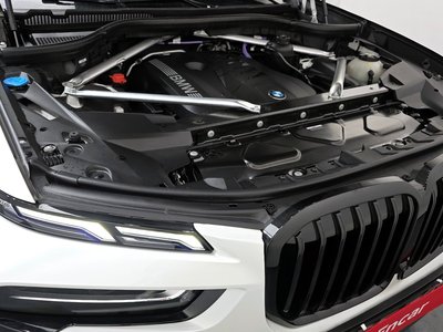 BMW X7 - 7
