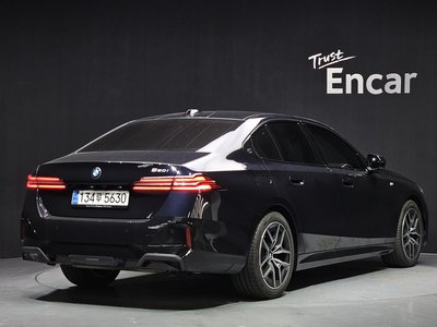 BMW 5 SERIES - 4