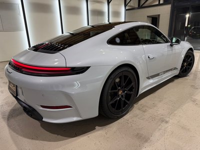 PORSCHE 911 - 4