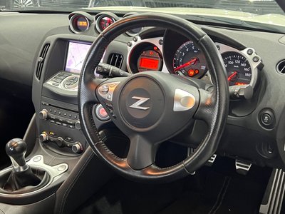 2018 Nissan FAIRLADY Z thumbnail 25