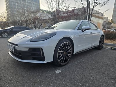 PORSCHE PANAMERA - 5