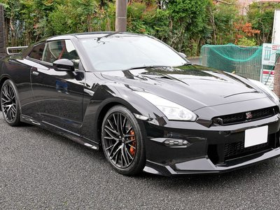 NISSAN GT-R - 3