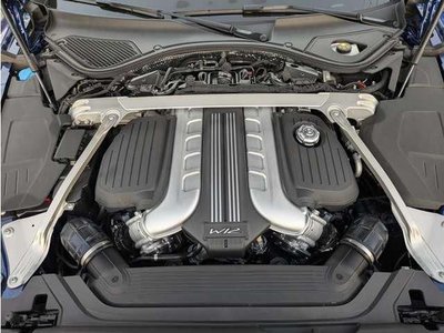 BENTLEY FLYING SPUR - 10