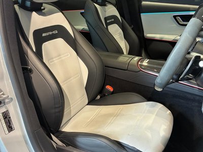 2025 Mercedes-BENZ E-CLASS AMG 缩略图 13