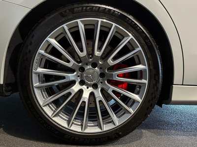 2025 Mercedes-BENZ E-CLASS AMG 照片 6