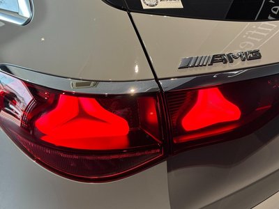 2025 Mercedes-BENZ E-CLASS AMG 照片 9